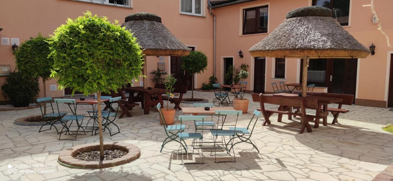 Pension Cubana Rothenburg  Exterior photo